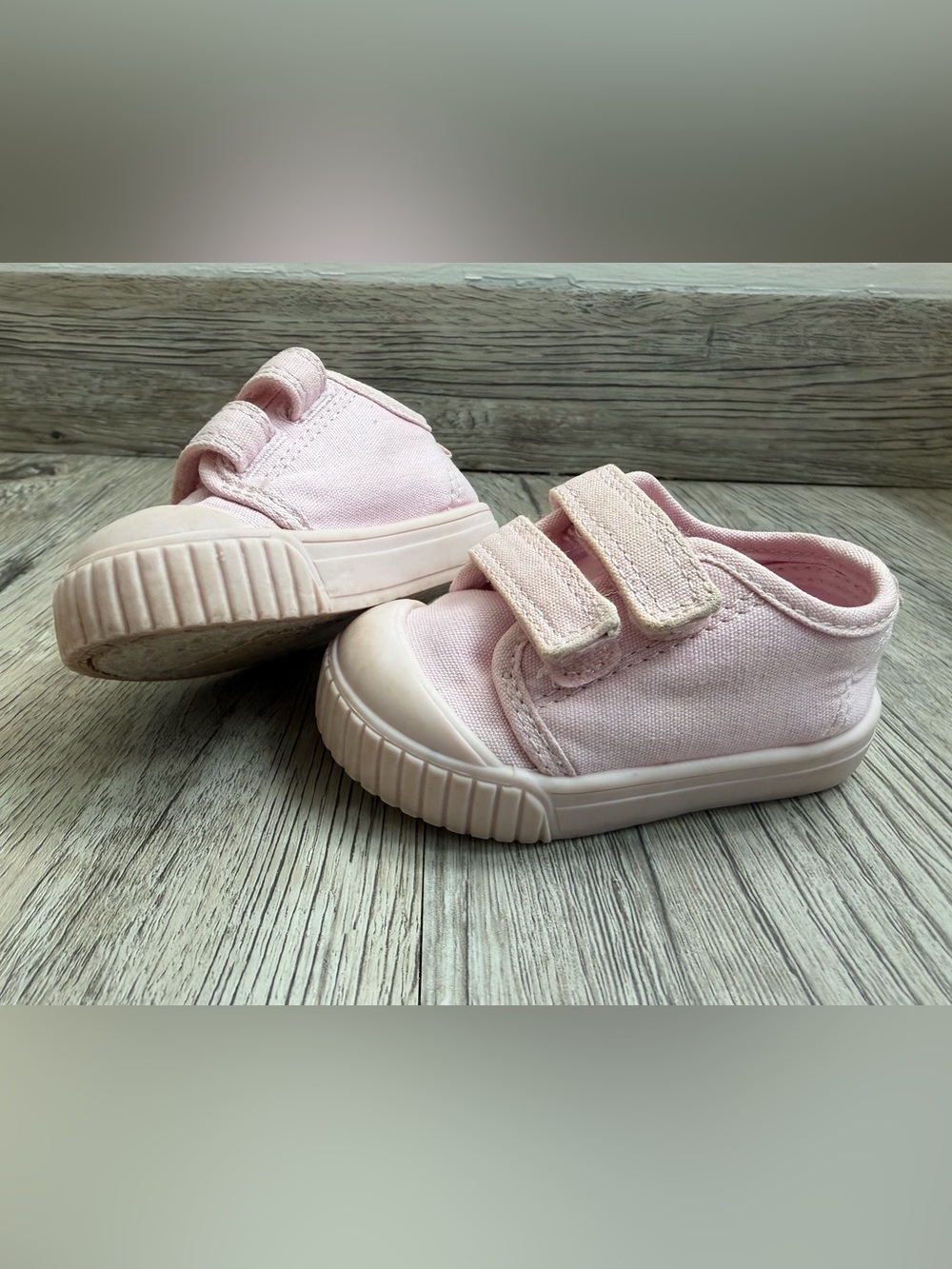 Velcro Sneakers